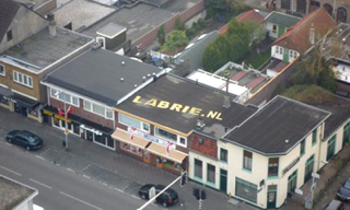 Begin 2000 was &ldquo;LABRIE&rdquo;  goed zichtbaar vanuit de lucht.